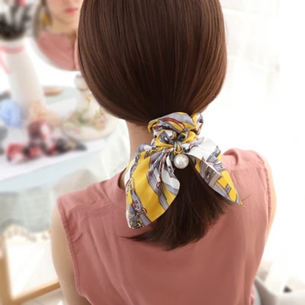 Silk Yellow Hair Ties Bowknot - Picture 3 of 4